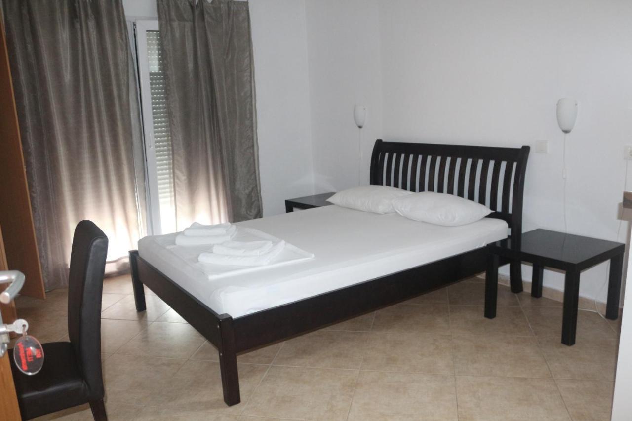 Apartment'S Meti Улцин Екстериор снимка