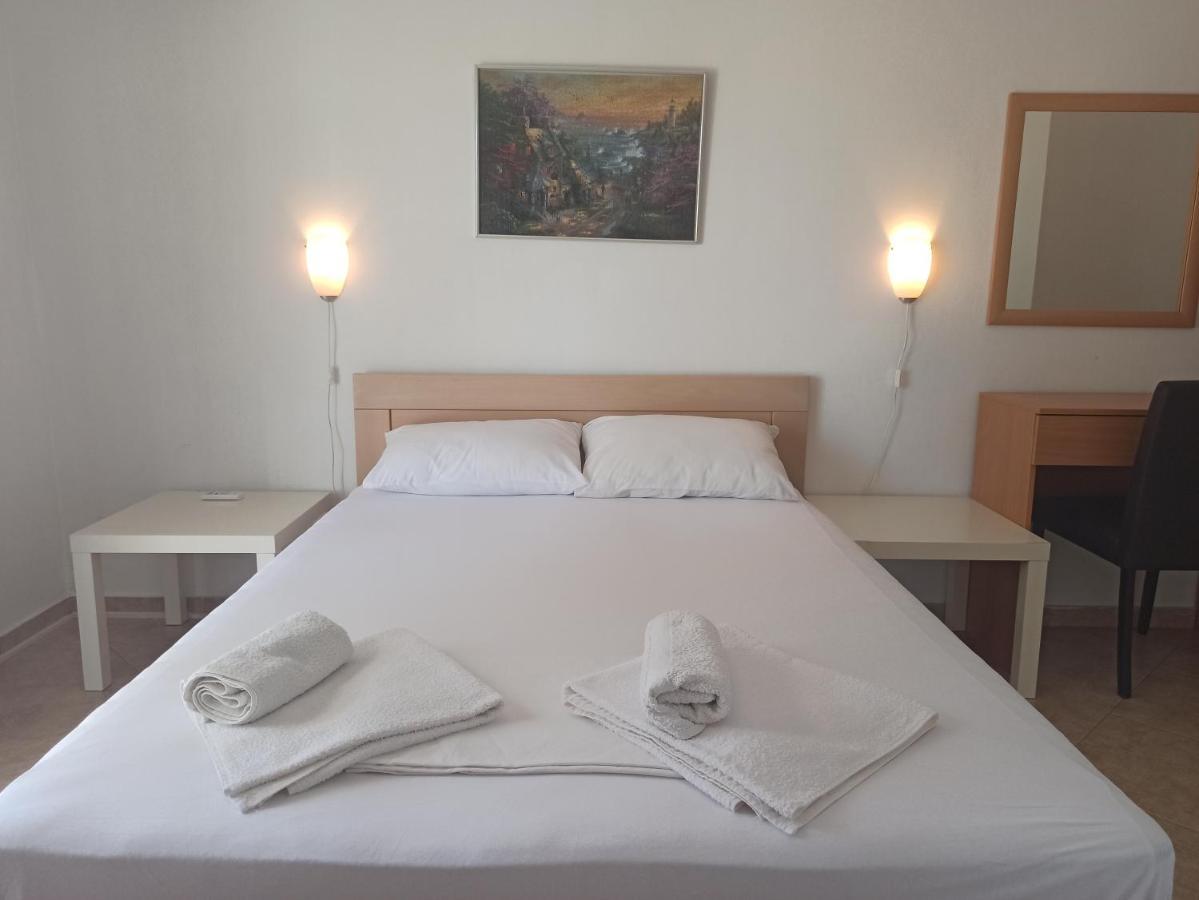 Apartment'S Meti Улцин Екстериор снимка