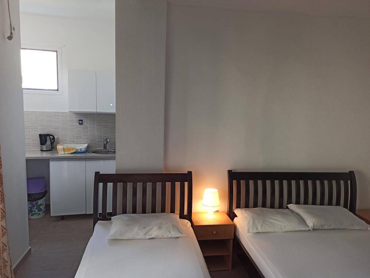 Apartment'S Meti Улцин Екстериор снимка