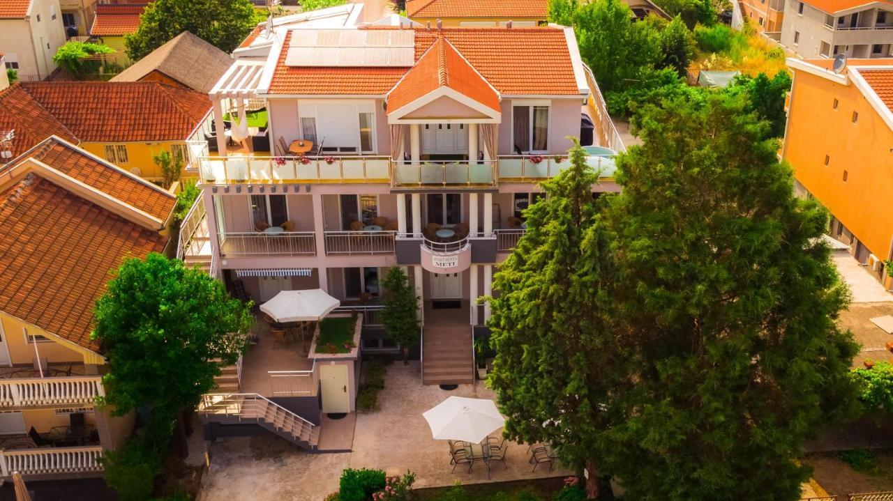 Apartment'S Meti Улцин Екстериор снимка